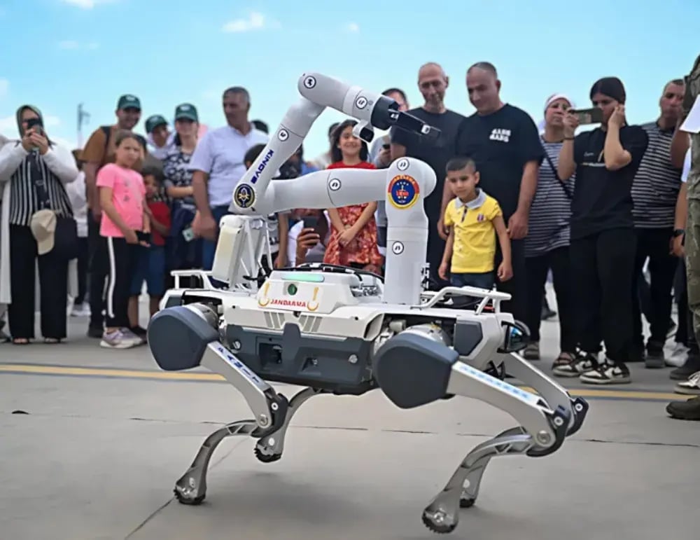 DPM Tech and Kinova power a gen3 quadruped robotic solution